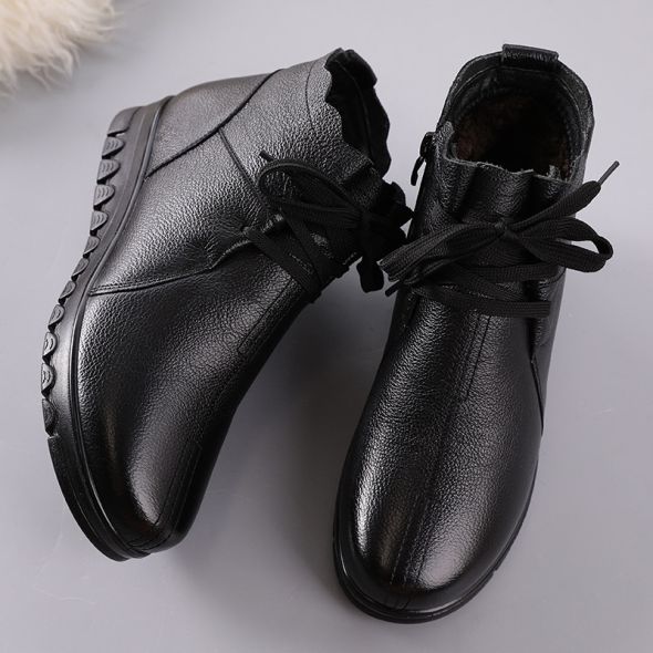 OUKAHUI 2020 Autumn New Genuine Leather Black Ankle Boots For Women Lace-Up Flat Low Heel Winter Warm Plush Ladies Short Boots