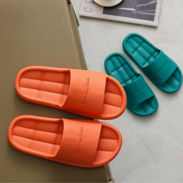 Quick-drying Bathroom Shower Slippers Universal Non-slip Sandals Thick Sole House Slippers Flip Flop Footwear Summer Beach Shoes